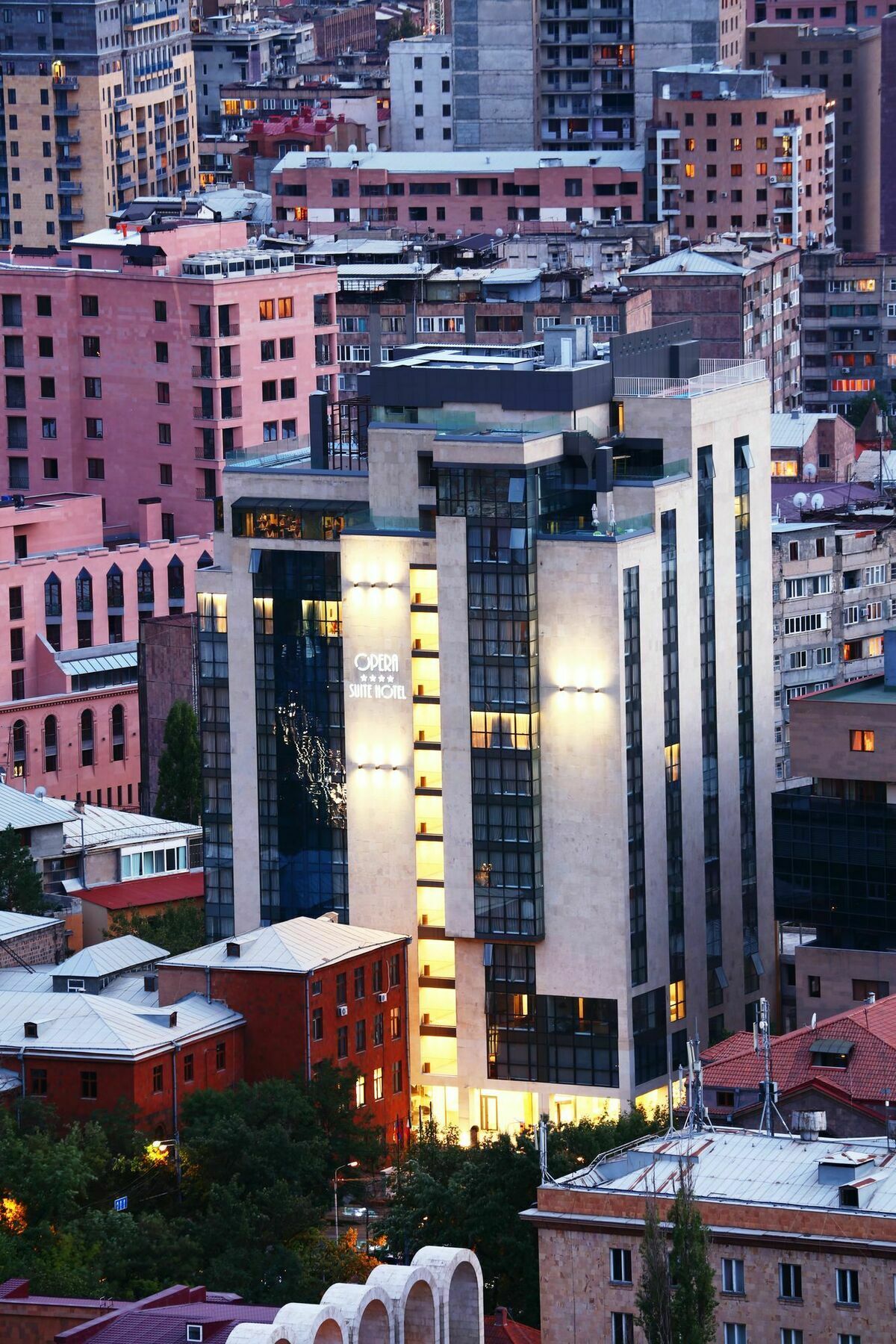 Opera Suite Hotel Yerevan Bagian luar foto